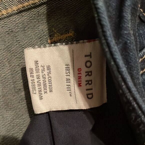 Torrid 14S Denim pants 🌻 - Picture 4 of 7